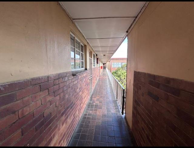 2 BEDROOM APARTMENT FOR SALE IN ARCADIA